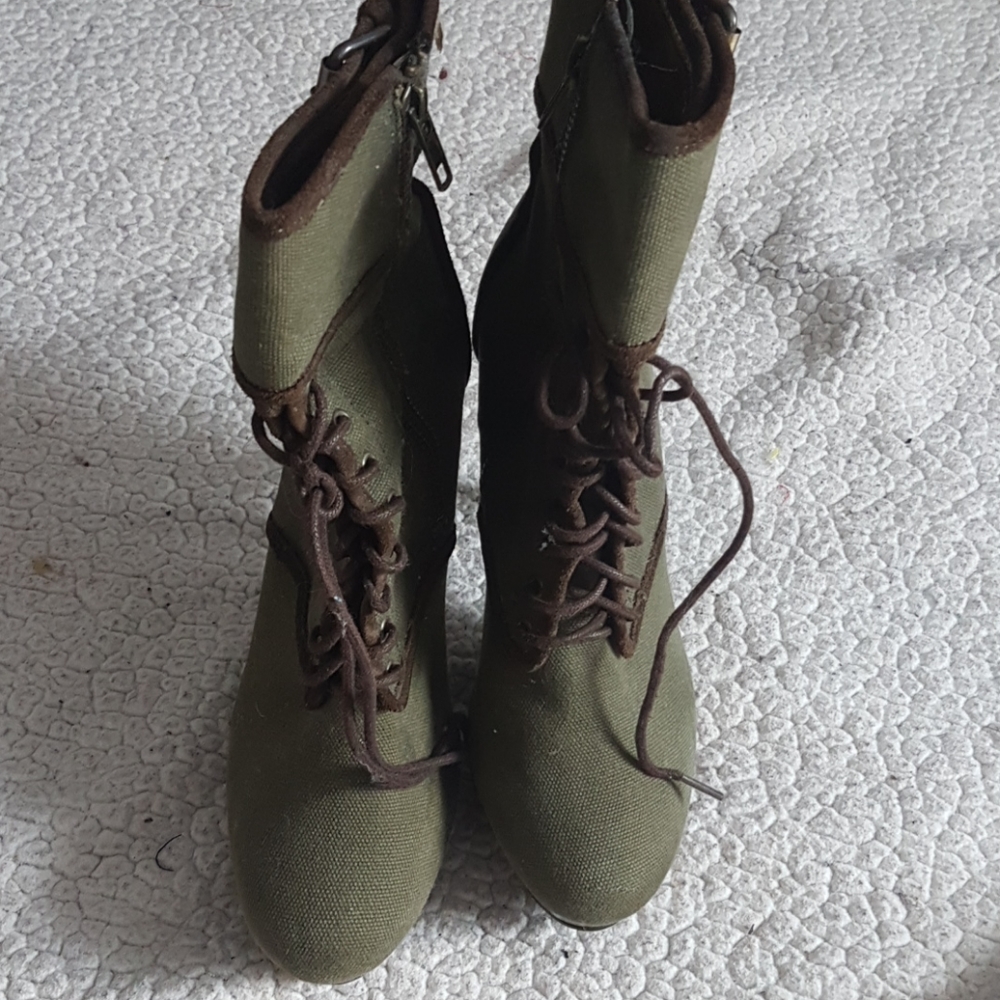 Army green bootie